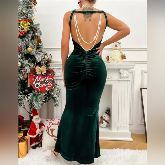 Pretty elegant dress👗😍🤩 - Picture 2 of 6